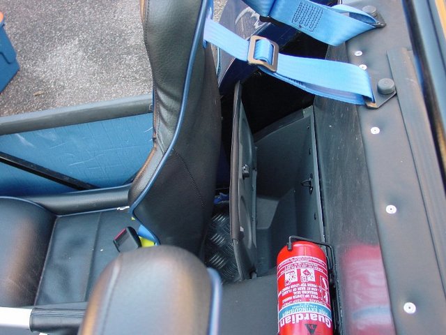 Rescued attachment 2005-12-10 ST glove box in car 2.JPG
